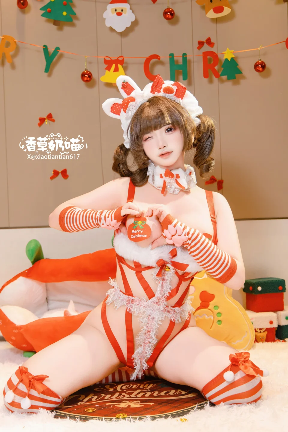 香草奶喵 - No.001 圣诞礼物 [135P,25V-1.04GB] tg@simisebaisi 【丝足阁】112.webp